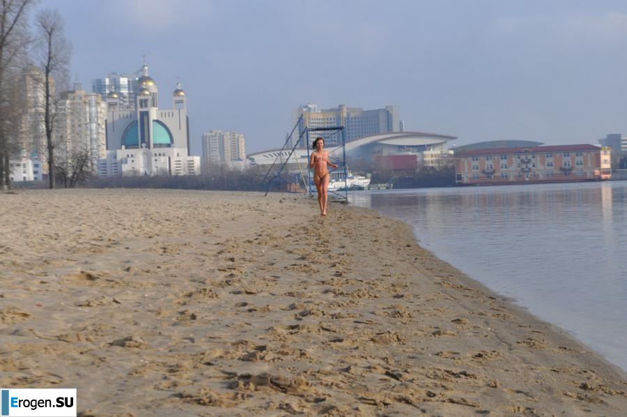 Ukrainian nudists in winter. Part 5. Photo 1